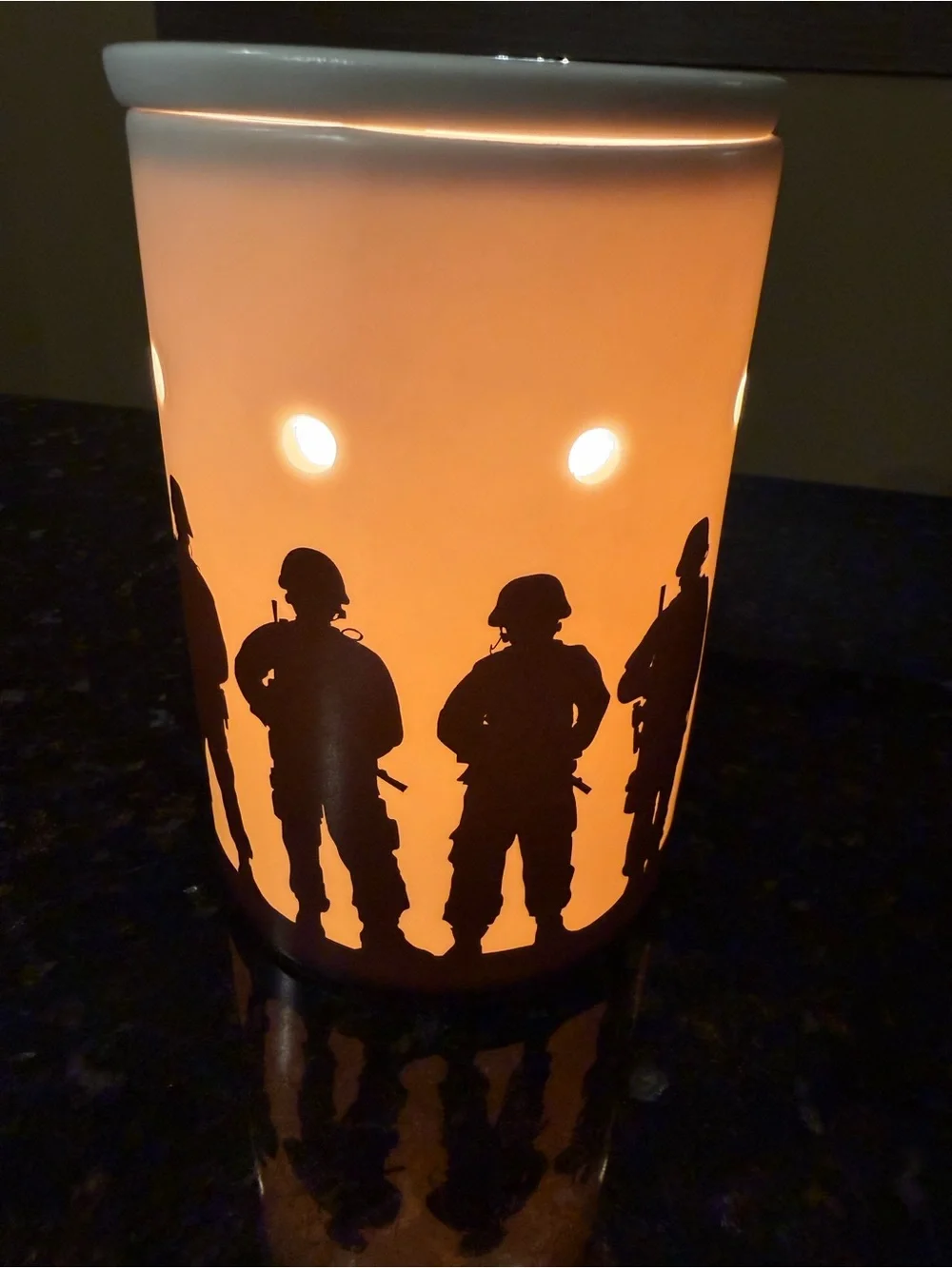 Scentsy Ceramic Warmer with Soldier Silhouette